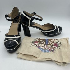 Kitten D’Amour Patent