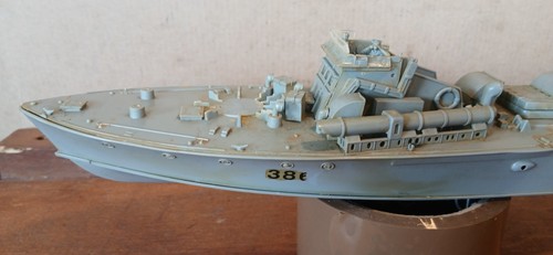 Airfix royal navy vosper - 1:72,