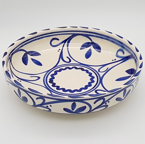 Large round dish serving - round,