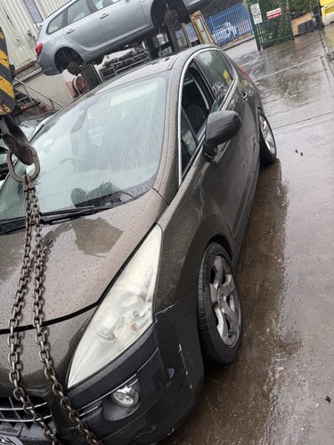 Peugeot 3008 hdi breaking - peugeot,