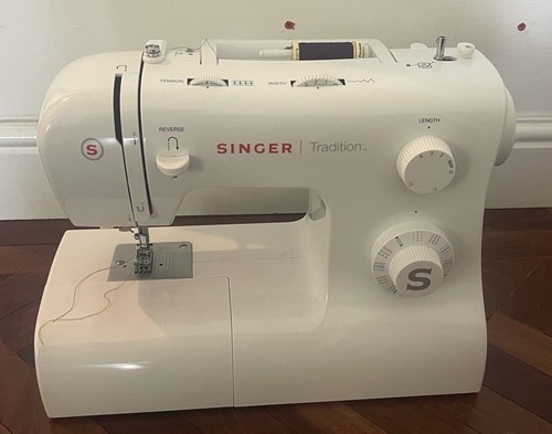 Singer sewing machine - singer,