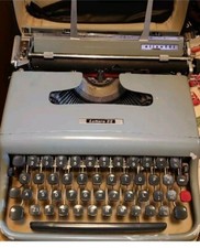Olivetti Lettera 22 Portable