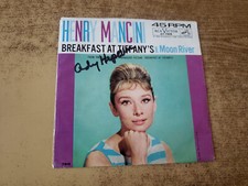 AUDREY HEPBURN AUTOGRAPH 1960s
