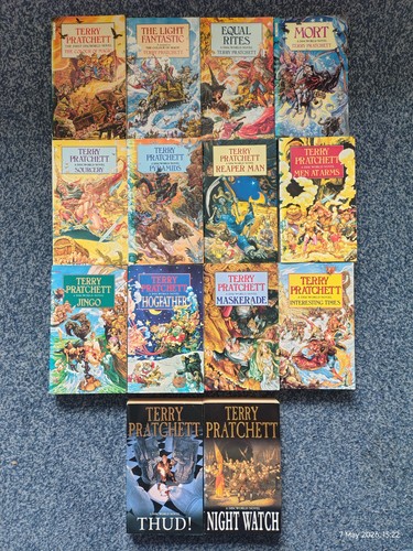 Discworld terry pratchett 14x - discworld,