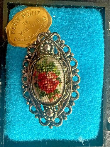 Vintage petit point brooch