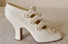 THE LEONARDO COLLECTION IF THE SHOE FITS ORNAMENTAL SHOE LP9159