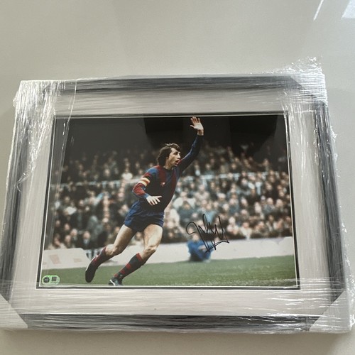 Johan cruyff framed signed - cruyff,