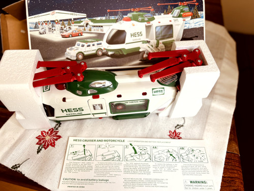 Hess bundle truck - bundle,