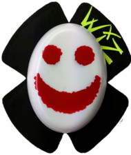 WIZ SMILEY FACE KNEE SLIDERS