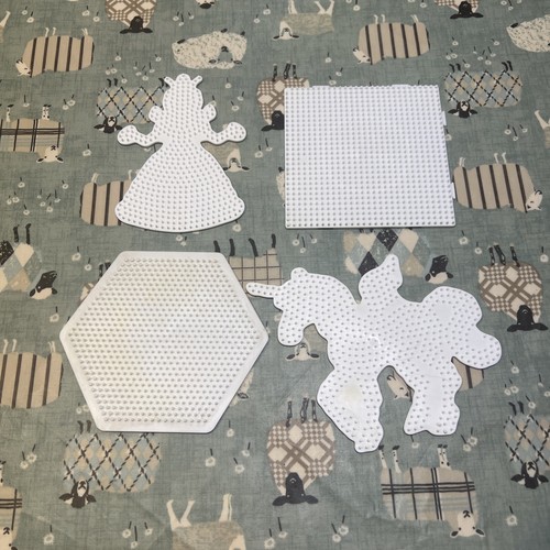 Hama beads peg board - x,