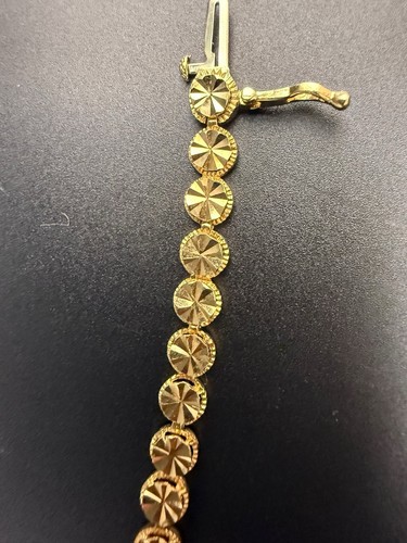 Gold bracelet fully - bracelet.,