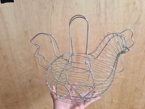 Metal wire chicken hen shaped - wire,