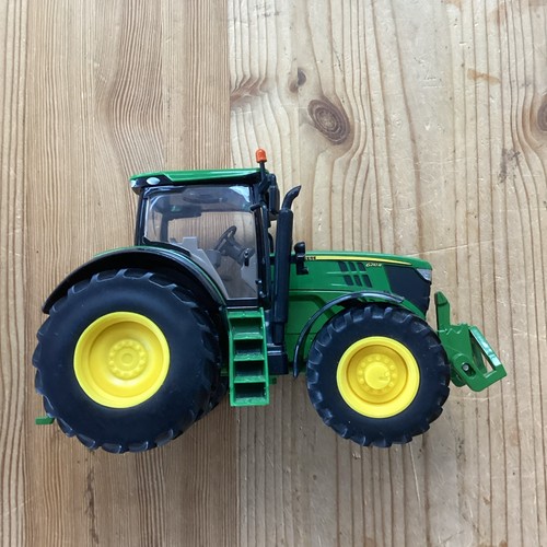 John deere 6210r tractor - 1:32,