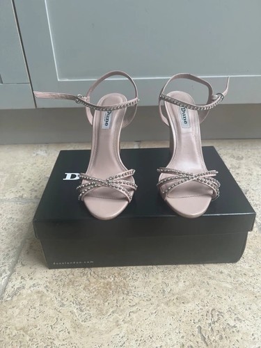Pre owned amazing condition - *pre-owned, condition*