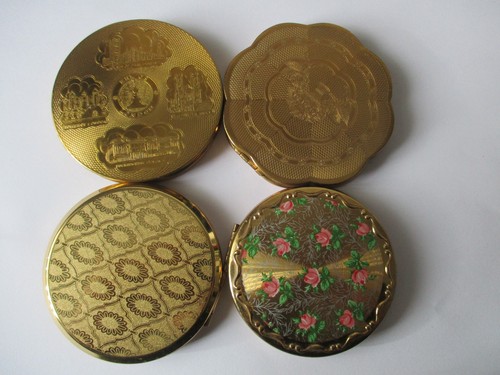 Vintage powder compact - x,