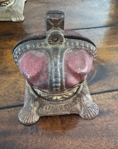 Queen elizabeth crown - crown, cast