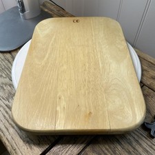 T&G Beech Wood Chopping Board Medium