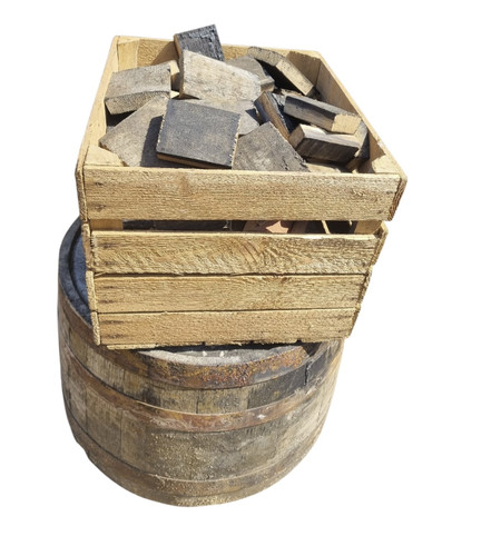 Crate oak whisky - of,