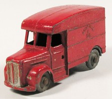 Budgie royal mail van - royal,