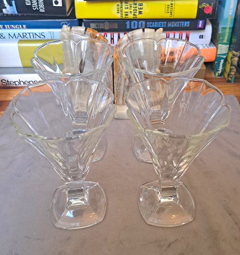 Set clear glass fluted - 4,