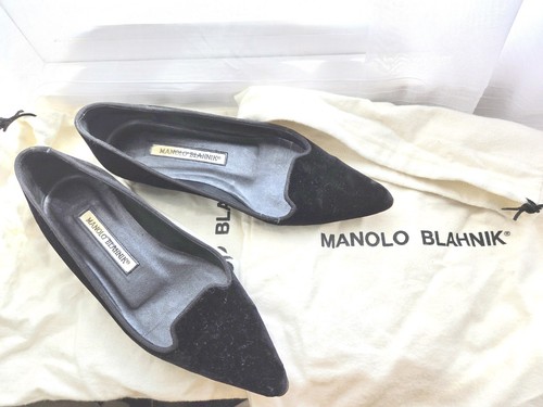 Manolo blahnik black velvet - manolo,