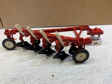ERTL.1:16th.FARM.INTERNATIONAL HARVESTER.CASE.iH. 4 FURROW PLOUGH. TRACTOR DRAWN