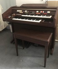 electric organ/keyboard