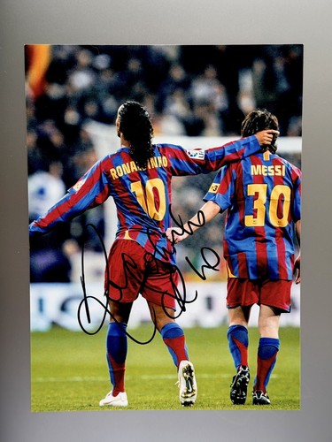 Ronaldinho barcelona signed - ronaldinho, fc
