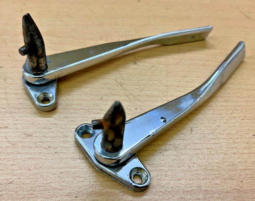 Triumph stag hood handle - stag,