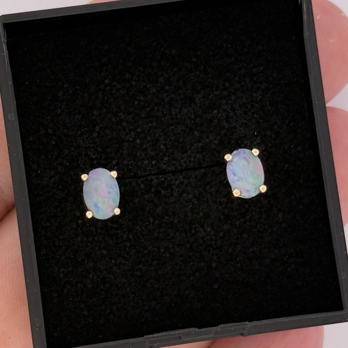 10ct yellow gold doublet opal - 10ct,