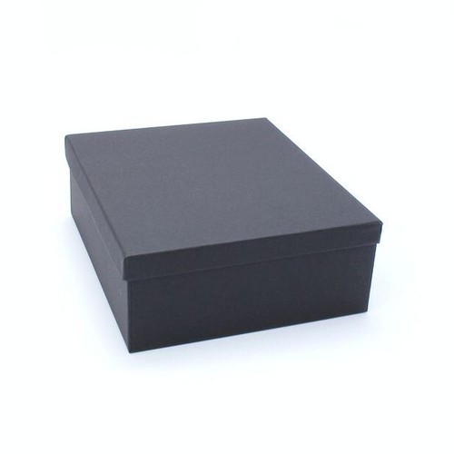Black tiara gift box - gift, lid