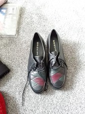 (BRAND NEW) LADIES BREVITT SHOES. (SIZE 6)