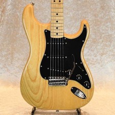 Fender Stratocaster Used