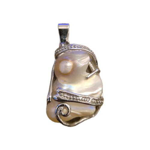 Large baroque fresh water - baroque,