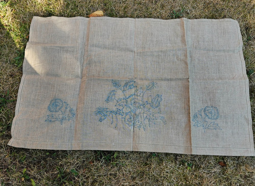 Cross stitch embroidery fabric
