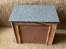 Little Red Tractor Gosling Farm - Barn Farm Building  - Rare!!