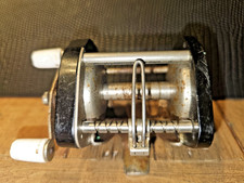 Vintage Ocean City 1529 Bait Casting Fishing Reel Rare Old Fishing Reel 