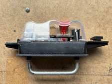 1 X Thule Halfords EasySnap Quick Attachment Quick Release  Roof Box Mounting