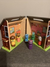 Hey Digger Wooden Clubhouse With 6 Wooden Figures