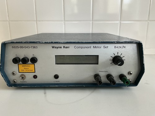 Wayne kerr component - kerr, set