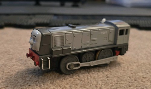 Toby trackmaster dennis - toby,