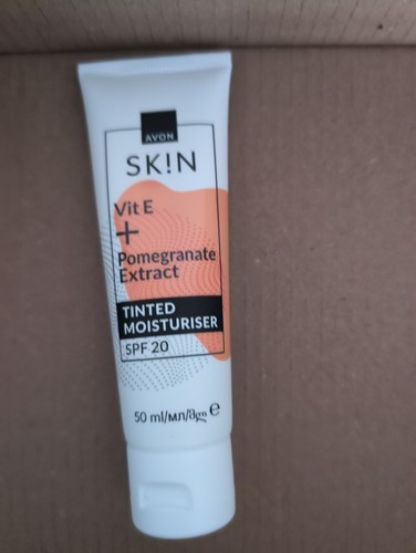 Avon tinted moisturiser with - avon,