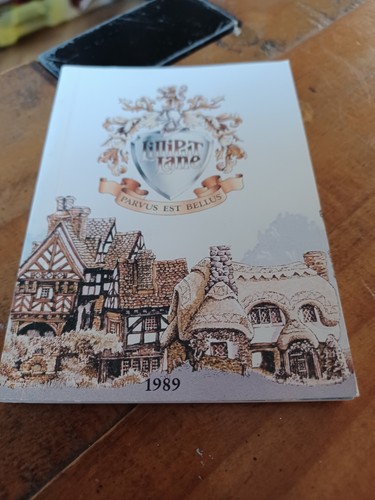 1989 lilliput lane miniature - lilliput,
