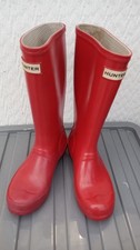 Hunters Tall Gloss Military Red Boots. Youth   Size 1 Good Condition