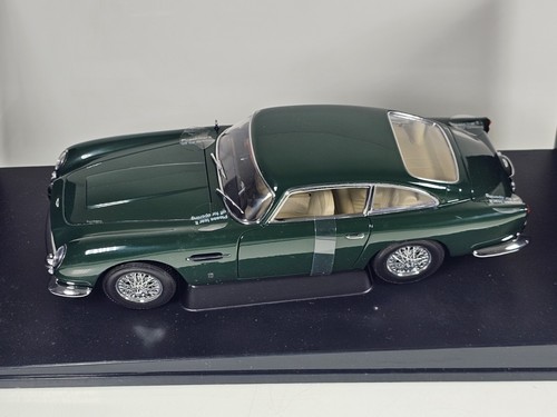 Autoart scale 1964 - autoart,