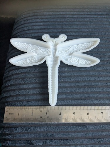 Very detailed dragon - very,
