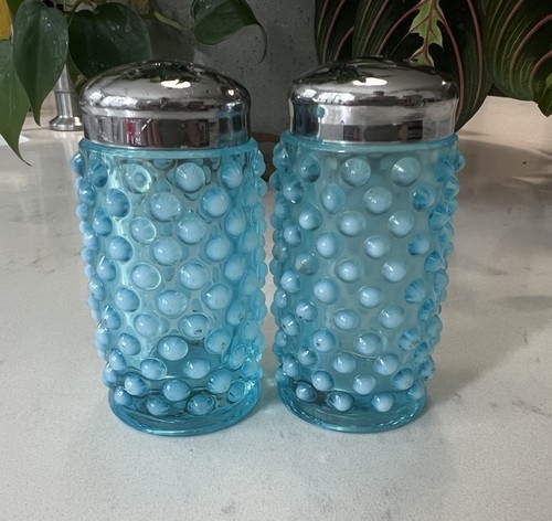 Fenton blue hobnail salt - blue,