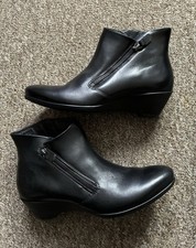 Ecco Leather Ankle Boots UK