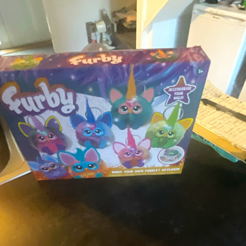 Furby furblet make - furby, own