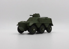 DINKY TOYS 676 ARMOURED PERSONNEL CARRIER GREEN VERY GOOD UNBOXED.